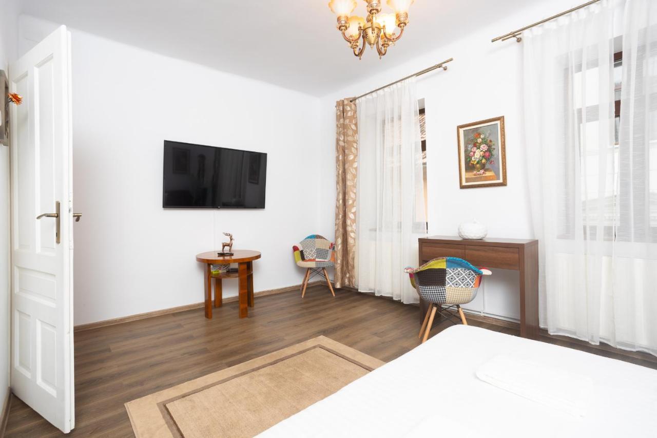 Wagner Apartment Brasov Exterior photo